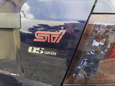 WRX STIのSTIエンブレムを前後交換しました。